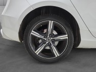 VOLVO d'occasion V40 D2 120 R DESIGN GEARTRONIC de 2017 Meximeux (01)﻿