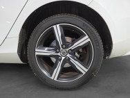 VOLVO d'occasion V40 D2 120 R DESIGN GEARTRONIC de 2017 Meximeux (01)﻿