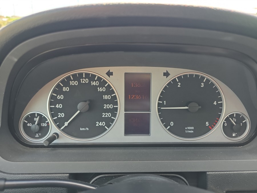 MERCEDES d'occasion CLASSE A A180 CDI SPORT ADVANGARDE de 2011 Vichy