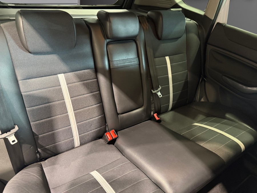 FORD d'occasion KUGA 2.0 TDCI 140 Titanium de 2012 Narbonne (11)﻿