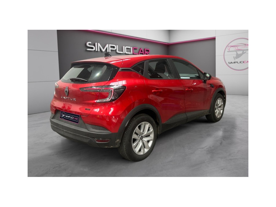 RENAULT d'occasion CAPTUR 1.6 E-TECH 160 EVOLUTION de 2025 Lyon Ouest