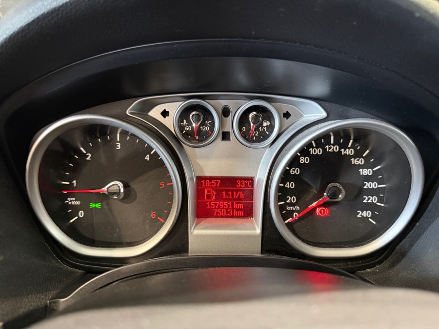 FORD d'occasion KUGA 2.0 TDCI 140 Titanium de 2012 Narbonne (11)﻿