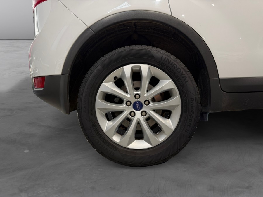 FORD d'occasion KUGA 2.0 TDCI 140 Titanium de 2012 Narbonne (11)﻿