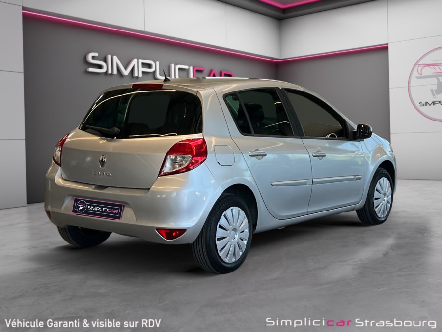 RENAULT d'occasion CLIO SL TOMTOM EDITION TCE 100 de 2009 Strasbourg