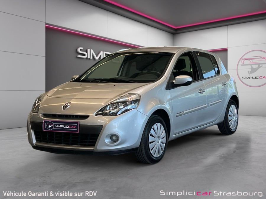 RENAULT d'occasion CLIO SL TOMTOM EDITION TCE 100 de 2009 Strasbourg