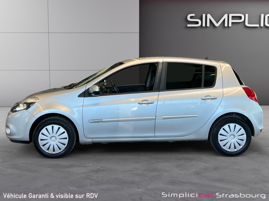 RENAULT d'occasion CLIO SL TOMTOM EDITION TCE 100 de 2009 Strasbourg