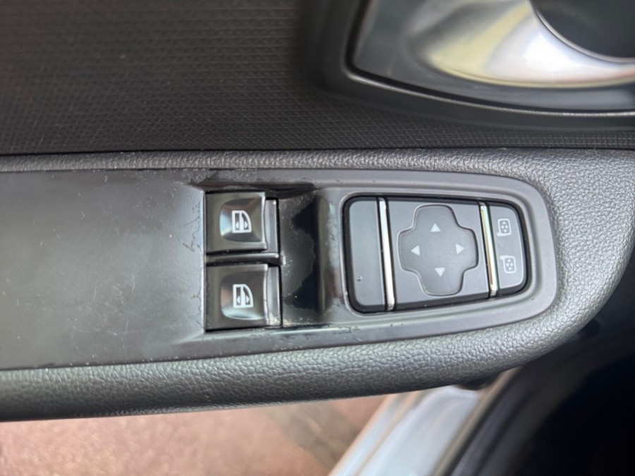 RENAULT d'occasion CLIO 1.5 DCI 90 TREND de 2018 Le Raincy (93)﻿