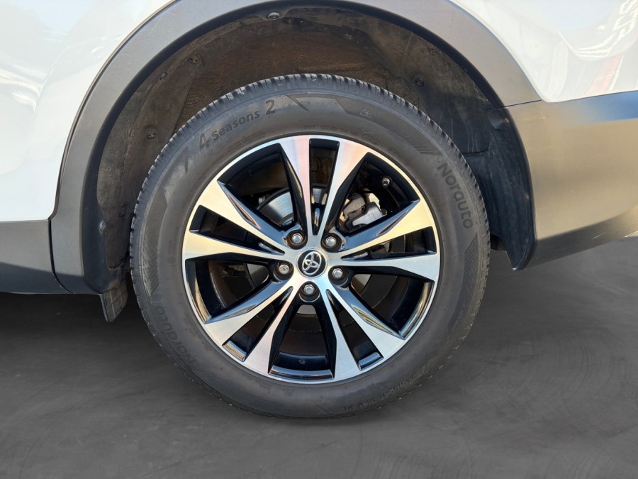 TOYOTA d'occasion RAV4 124ch 2WD SPORT EDITION de 2015 Arras (62)﻿
