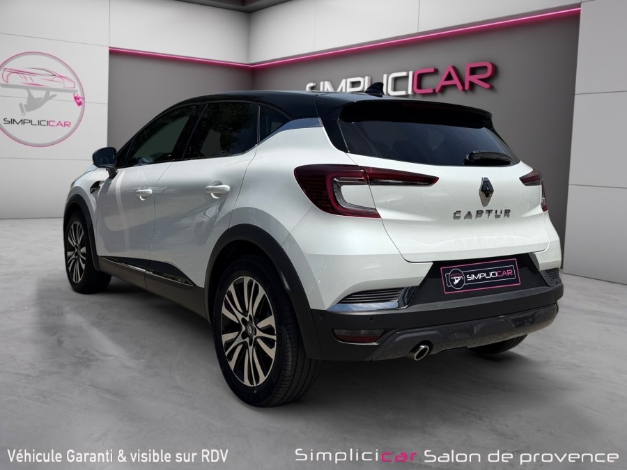RENAULT d'occasion CAPTUR 1.3 MILD HYBRID 140 INITIALE de 2021 Salon