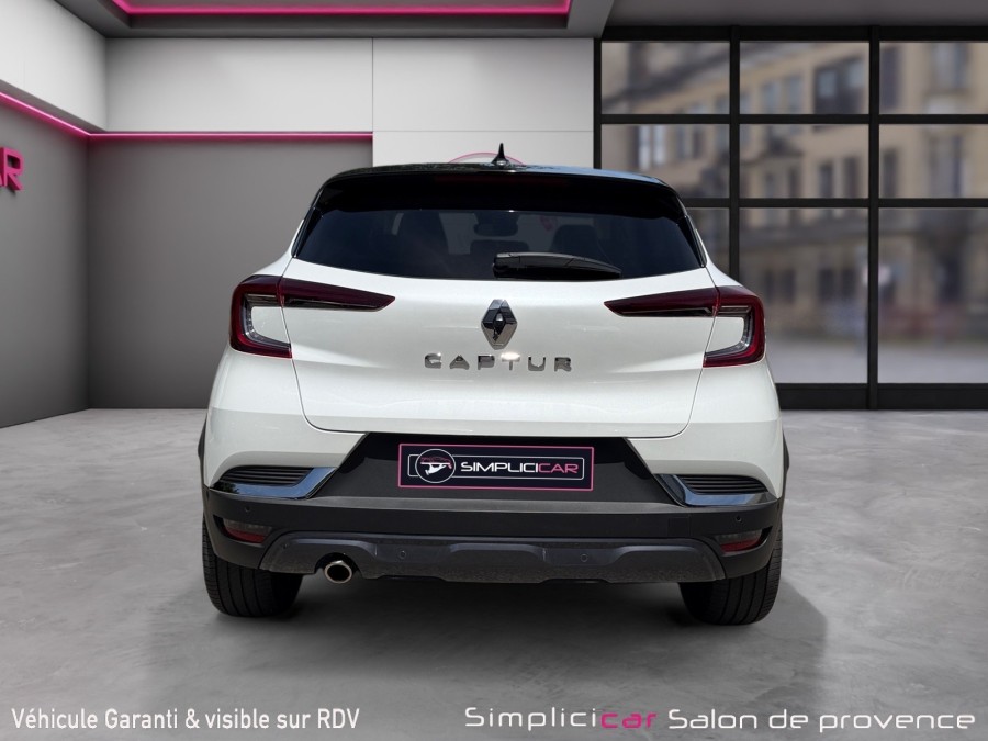 RENAULT d'occasion CAPTUR 1.3 MILD HYBRID 140 INITIALE de 2021 Salon