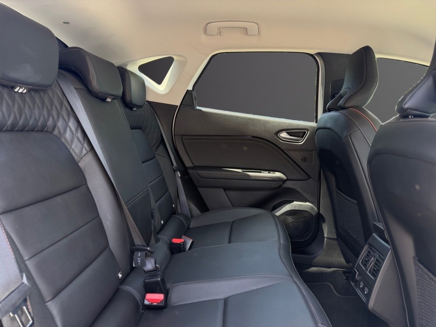 RENAULT d'occasion CAPTUR 1.3 MILD HYBRID 140 INITIALE de 2021 Salon