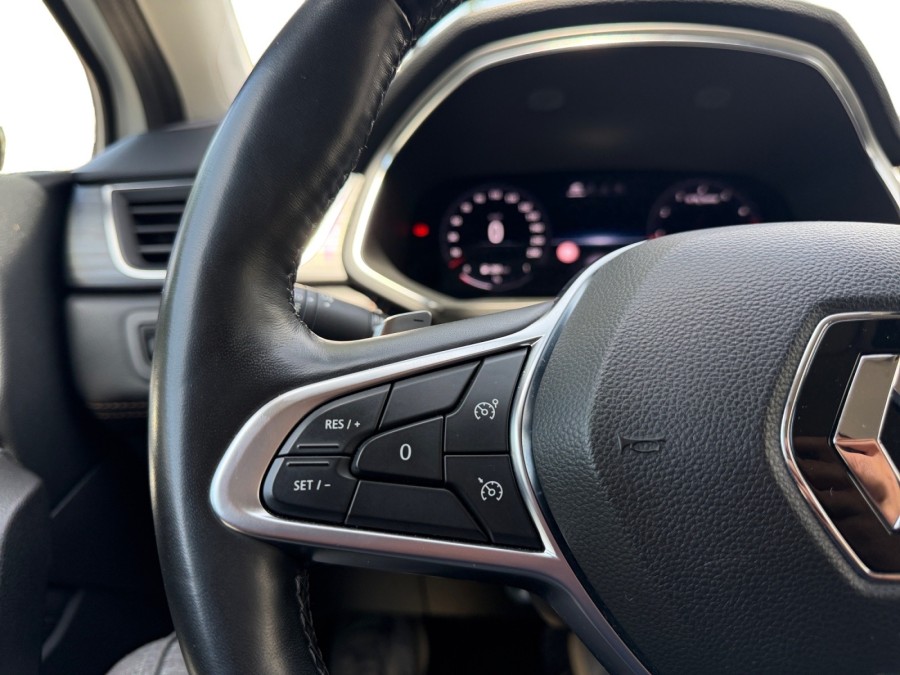 RENAULT d'occasion CAPTUR 1.3 MILD HYBRID 140 INITIALE de 2021 Salon