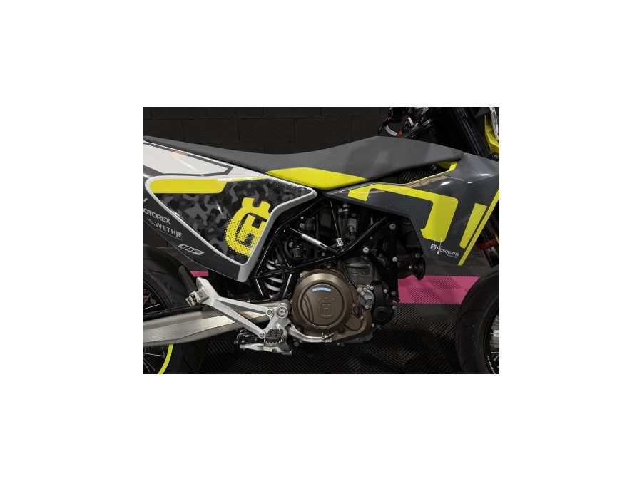 HUSQVARNA d'occasion 701 SM 701 SUPERMOTO de 2021 Nîmes (30)﻿