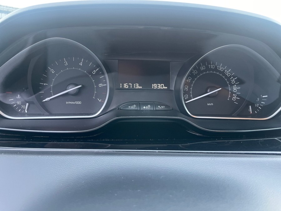 PEUGEOT d'occasion 208 1.2 PURE TECH 68 LIKE de 2017 Royan (17)﻿