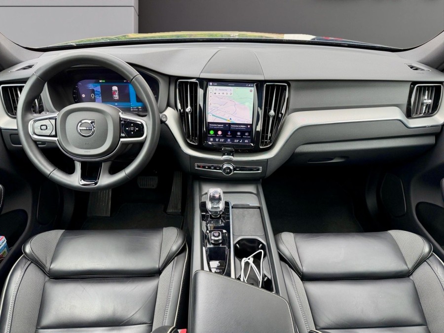 VOLVO d'occasion XC60 T6 AWD 340 DARK PLUS GEARTRONIC PH2 de 2023