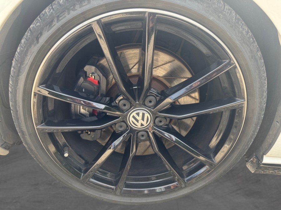 VOLKSWAGEN d'occasion GOLF 2.0 TSI 300 R 4MOTION DSG de 2015 Vernon