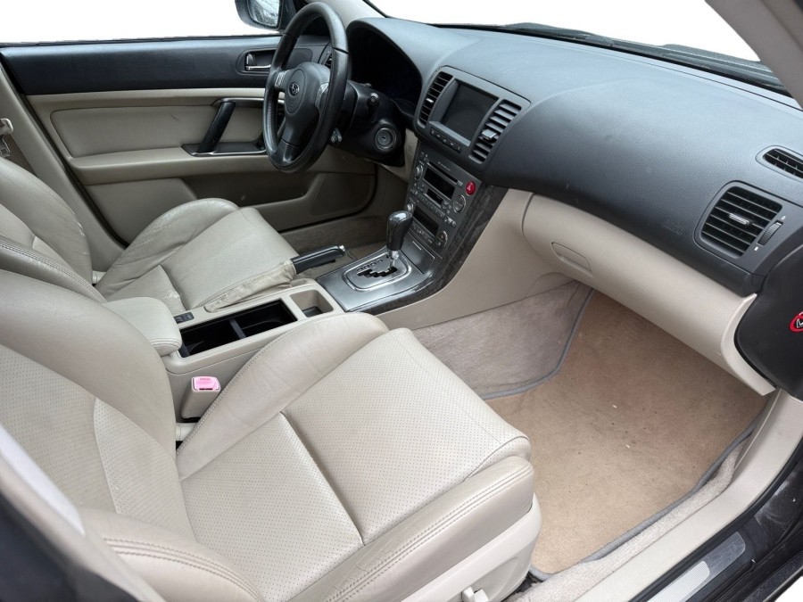 SUBARU d'occasion LEGACY 3.0 R BA de 2005 Les Sables d'Olonne (85)﻿