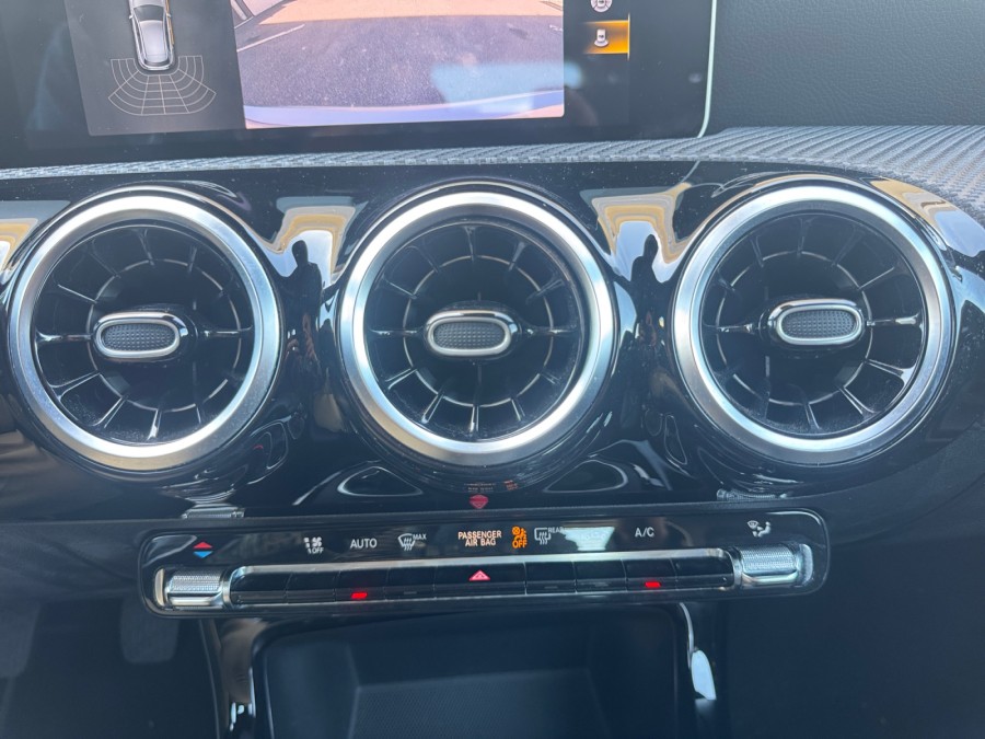 MERCEDES d'occasion CLASSE A IV A180 STYLE LINE de 2019 Marignane