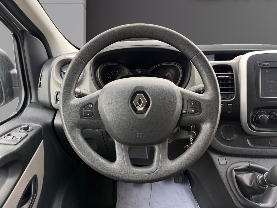 RENAULT d'occasion TRAFIC COMBI L2 1.6 DCI 125 ENERGY LIFE de 2018
