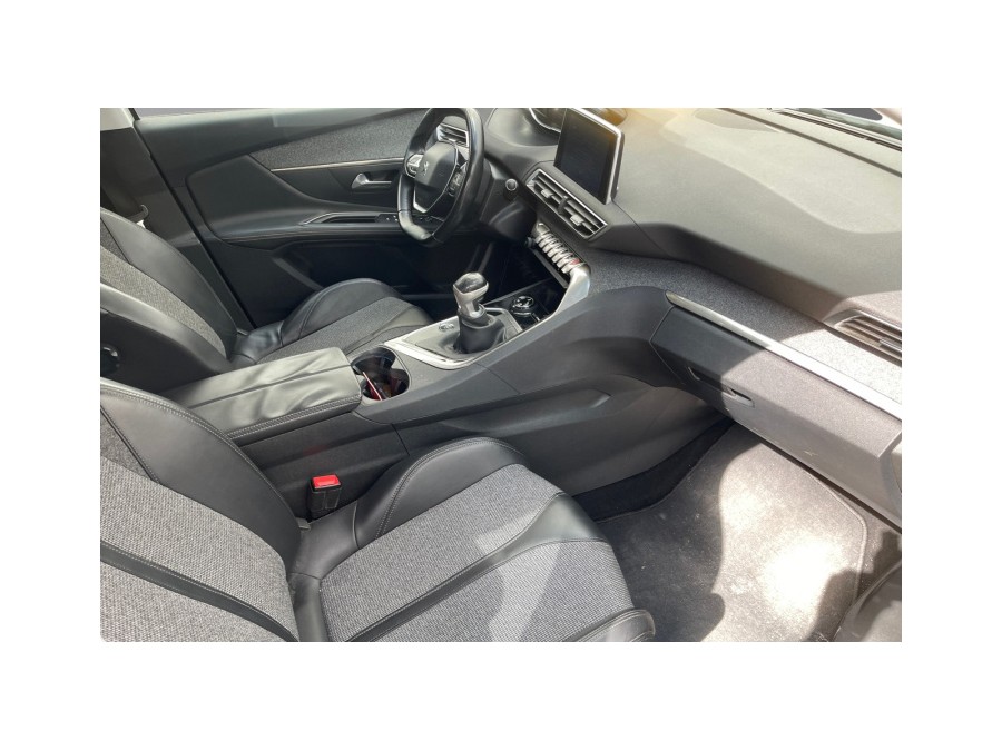 PEUGEOT d'occasion 3008 1.5 BLUE HDI 130 ACTIVE BUSINESS de 2018 La