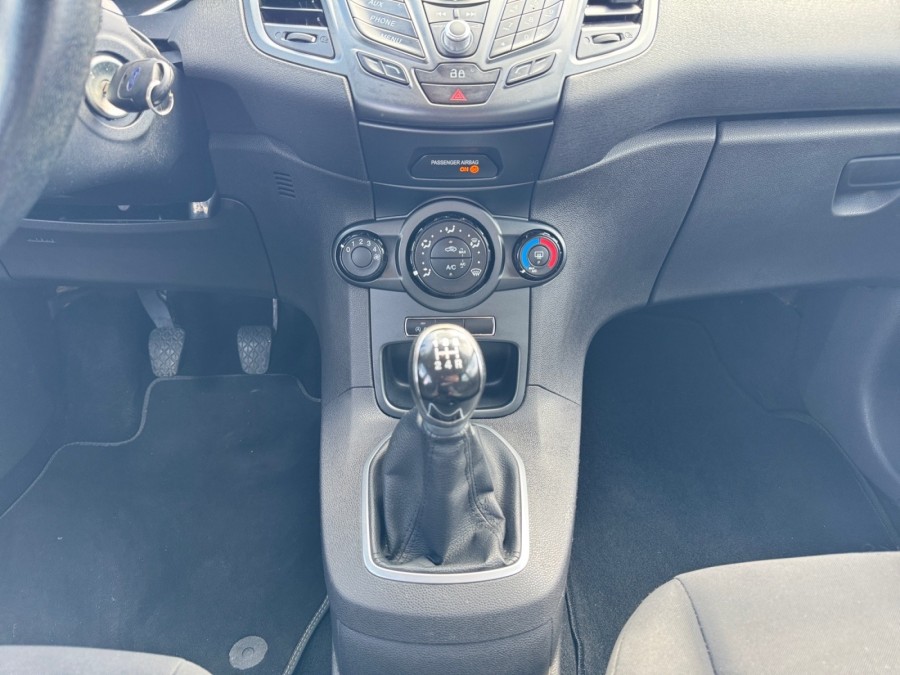 FORD d'occasion FIESTA 1000 100 ECOBOOST BLACK de 2014 Troyes (10)﻿