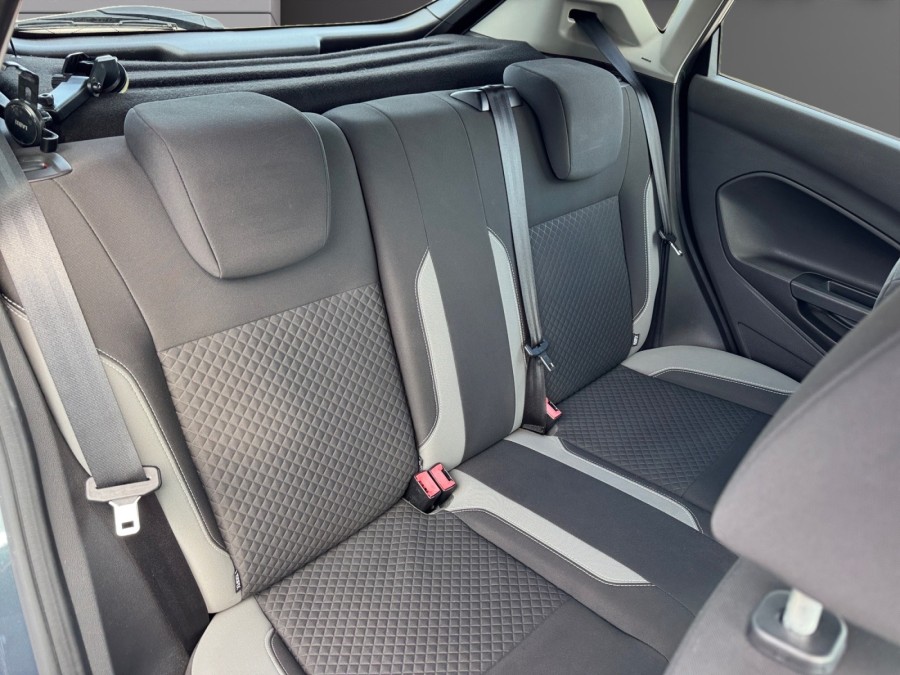 FORD d'occasion FIESTA 1000 100 ECOBOOST BLACK de 2014 Troyes (10)﻿