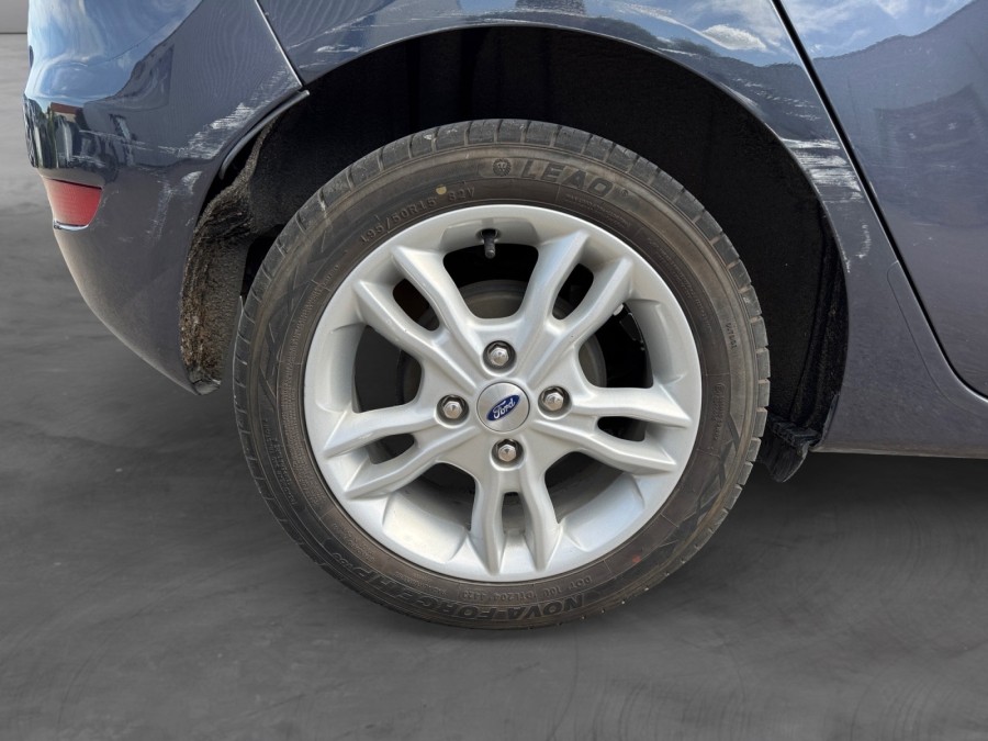 FORD d'occasion FIESTA 1000 100 ECOBOOST BLACK de 2014 Troyes (10)﻿