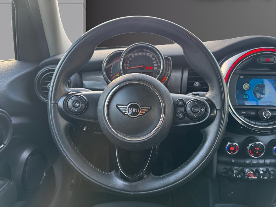 MINI d'occasion MINI COOPER 136 BUSINESS BA de 2018 Osny (95)﻿