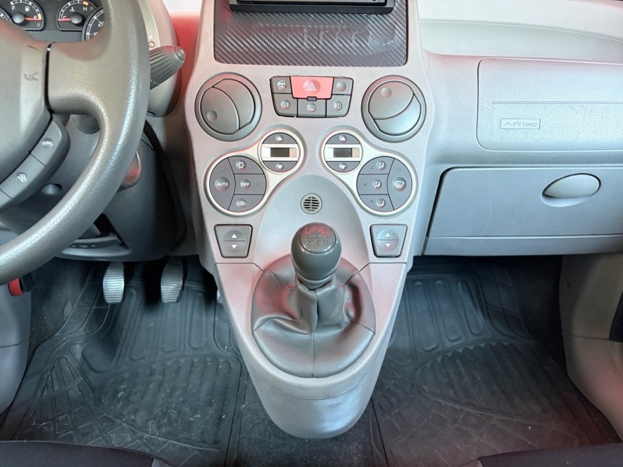 FIAT d'occasion PANDA Fiat Pandat 1.2 8V Class 60ch de 2004 Pertuis