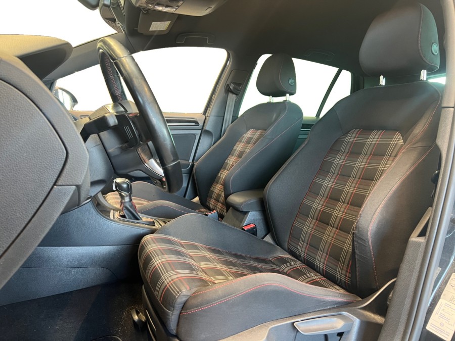 VOLKSWAGEN d'occasion GOLF 2.0 TSI 220 GTI DSG de 2014 Strasbourg