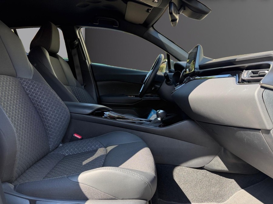 TOYOTA d'occasion C-HR 2.0 184H DESIGN ULTIMATE de 2023 Cannes (06)﻿