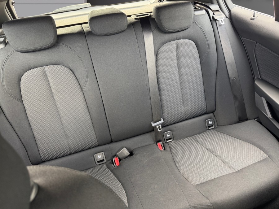 BMW d'occasion SERIE 118I 136 BUSINESS DESIGN DKG de 2021 Beaune (21)﻿