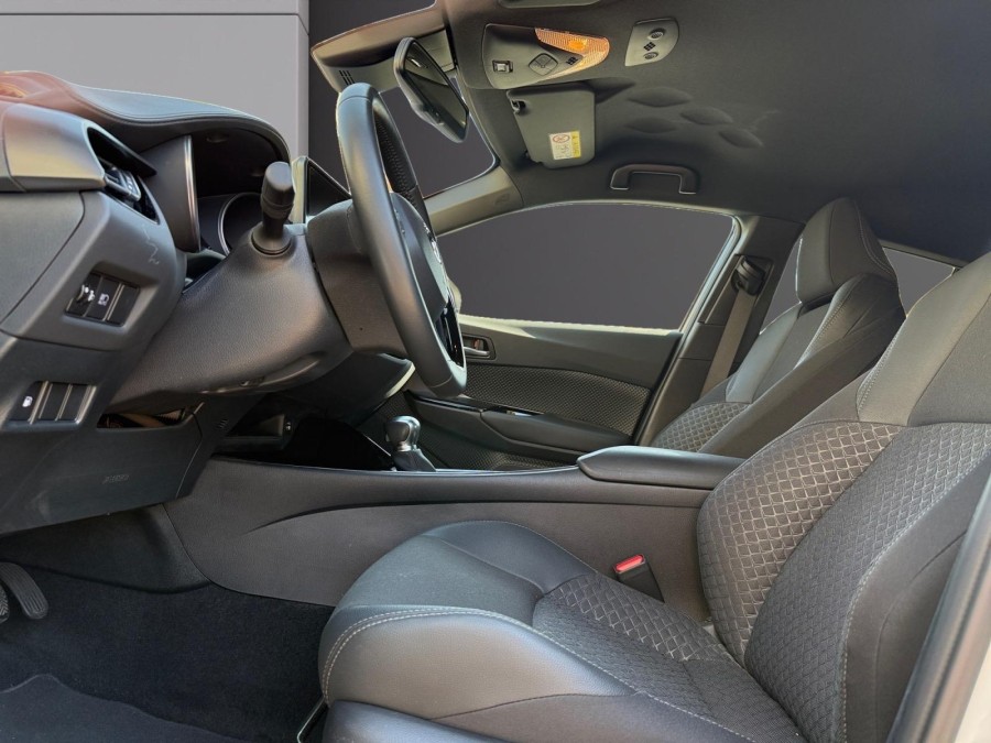 TOYOTA d'occasion C-HR 2.0 184H DESIGN ULTIMATE de 2023 Cannes (06)﻿