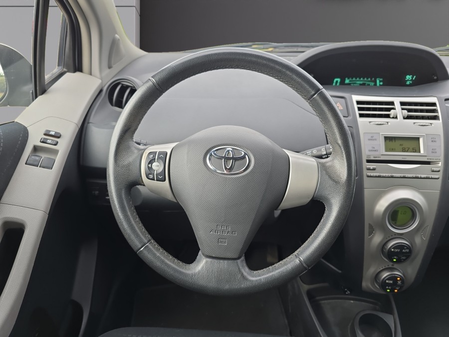 TOYOTA d'occasion YARIS 1.3 VVT-I LIMITED EDITION MMT de 2008 Vichy