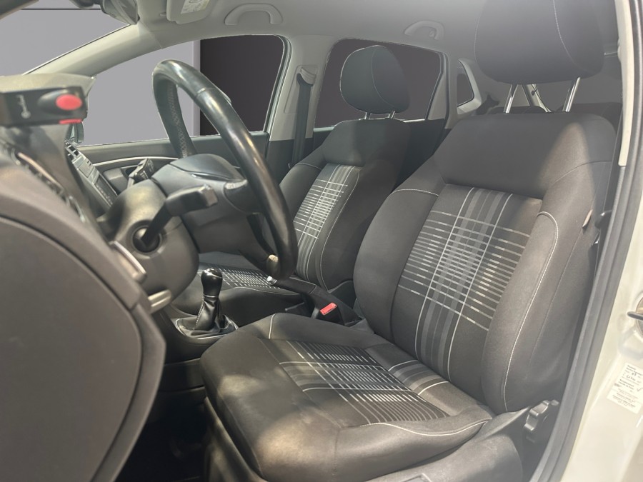 VOLKSWAGEN d'occasion POLO 1.0 60 LOUNGE de 2015 Lorient (56)﻿