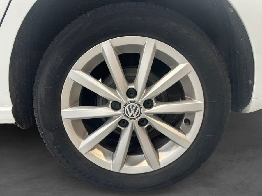 VOLKSWAGEN d'occasion POLO 1.0 60 LOUNGE de 2015 Lorient (56)﻿