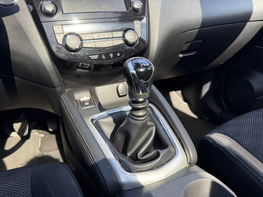 NISSAN d'occasion QASHQAI 1.6 DCI 130 CONNECT EDITION de 2015 Méry