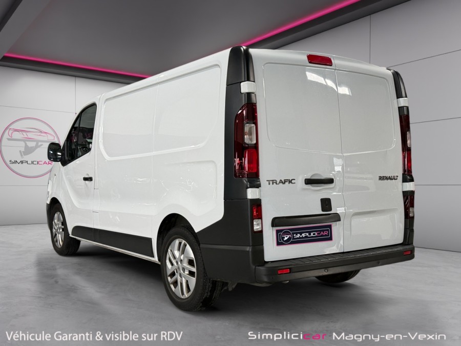 RENAULT d'occasion TRAFIC L1H1 3T 2.0 BLUE DCI 120 EXTRA de 2022