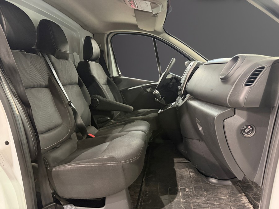 RENAULT d'occasion TRAFIC L1H1 3T 2.0 BLUE DCI 120 EXTRA de 2022
