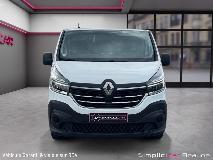 RENAULT d'occasion TRAFIC L1H1 DCI 120 GRAND CONFORT de 2020 Beaune