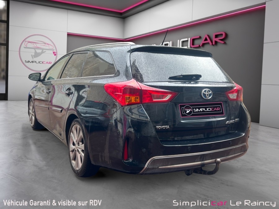 TOYOTA d'occasion AURIS TS 136H FREESTYLE de 2013 Le Raincy (93)﻿