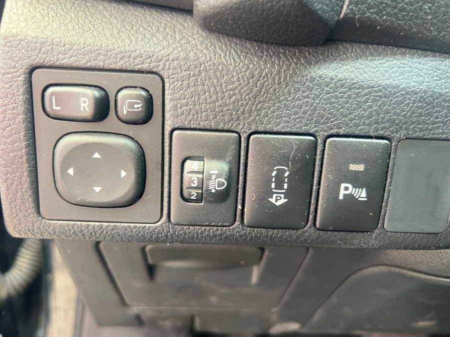 TOYOTA d'occasion AURIS TS 136H FREESTYLE de 2013 Le Raincy (93)﻿