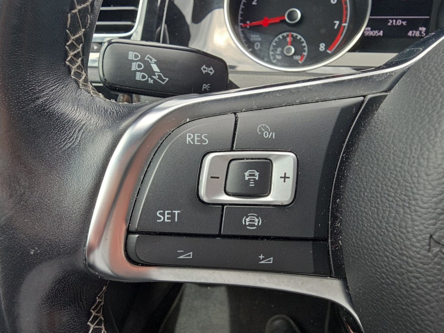 VOLKSWAGEN d'occasion GOLF 1.5 TSI EVO 150 R-Line de 2019 Le Puy en