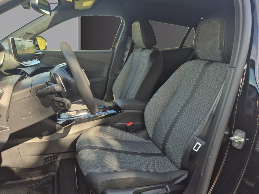 PEUGEOT d'occasion 2008 1.2 HYBRID 145 Allure E-DCS de 2025 Royan