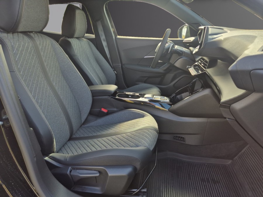 PEUGEOT d'occasion 2008 1.2 HYBRID 145 Allure E-DCS de 2025 Royan