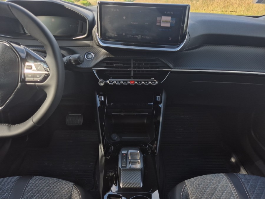 PEUGEOT d'occasion 2008 1.2 HYBRID 145 Allure E-DCS de 2025 Royan