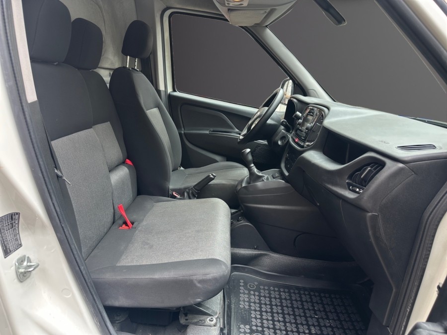 FIAT d'occasion DOBLO CARGO 1.3 MULTIJET 95 PACK USB CLIM de 2020 Le