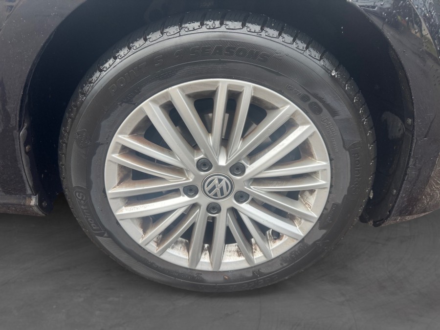 VOLKSWAGEN d'occasion GOLF 1.2 TSI 105 LOUNGE DSG de 2014 Vernon (27)﻿