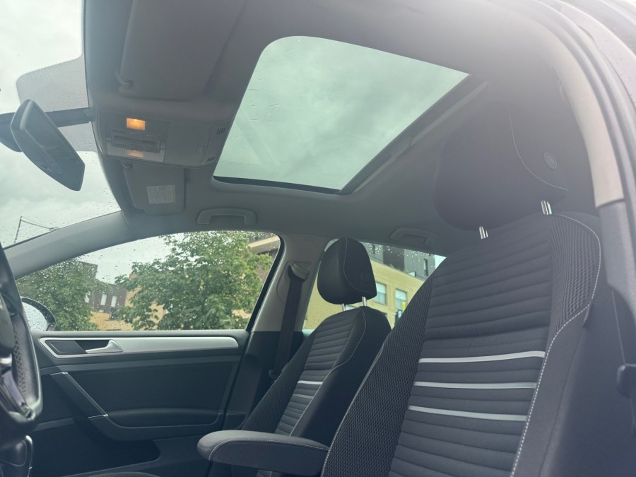 VOLKSWAGEN d'occasion GOLF 1.2 TSI 105 LOUNGE DSG de 2014 Vernon (27)﻿