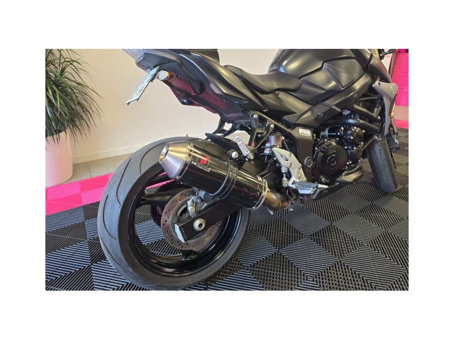 SUZUKI d'occasion GSR750 SUZUKI GSR750 de 2014 Vichy (03)﻿